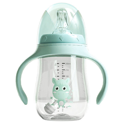 Baby learn to drink cup