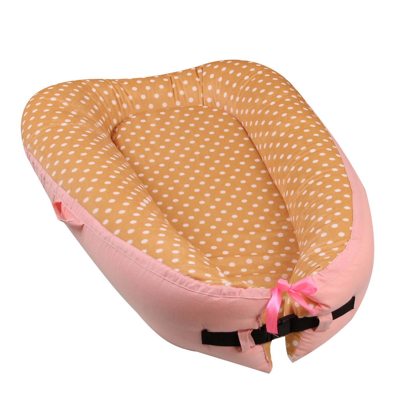 The portable design makes it easy to take along on trips or move around the house, giving your baby a familiar and safe resting space wherever you go. Whether it’s for nap time, tummy time, or just lounging, this baby bed provides versatility for various 