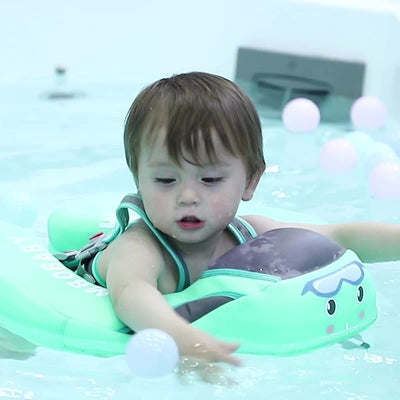 The Non-inflatable Baby Swim Collar is designed to keep your baby safe and comfortable while exploring water activities. Made from soft, high-quality materials, it provides gentle support for your baby’s head and neck without the need for inflation, ensur